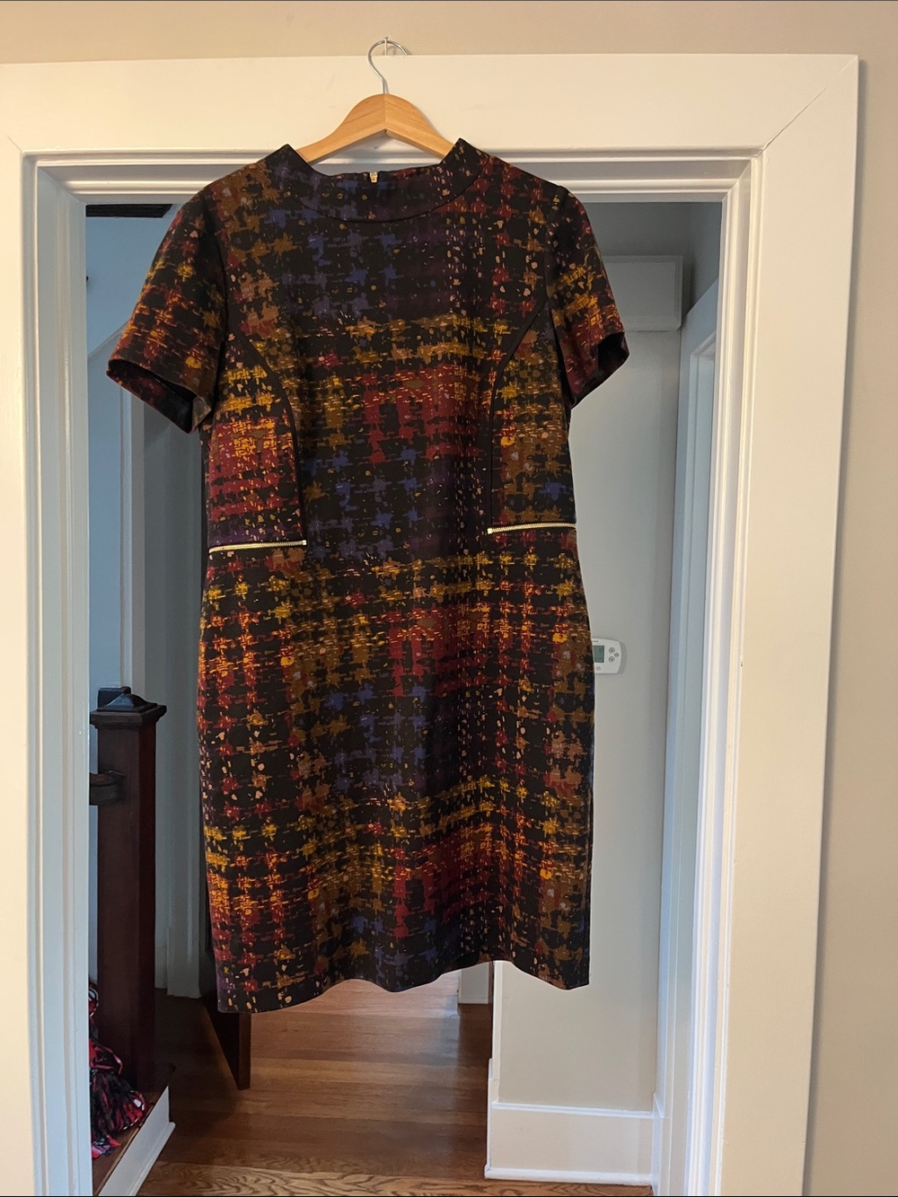 Tahari Short Sleeve Fall Shift Dress Size 14